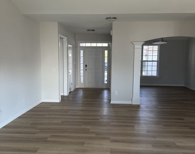 126 Horseshoe Lane - Photo Thumbnail 5