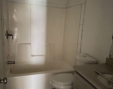 2128 Terrace Club Court - Photo Thumbnail 18