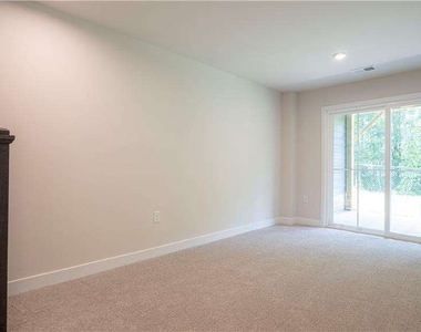 961 Woods Chapel Road - Photo Thumbnail 5