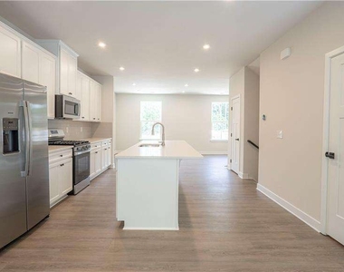 961 Woods Chapel Road - Photo Thumbnail 2