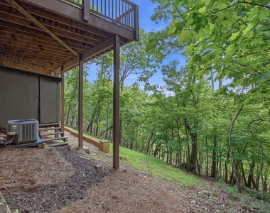 424 S Sanderlin Mtn Drive - Photo Thumbnail 22