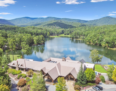 424 S Sanderlin Mtn Drive - Photo Thumbnail 37