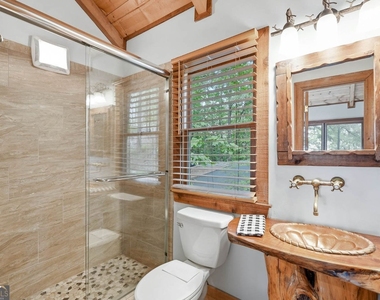 424 S Sanderlin Mtn Drive - Photo Thumbnail 18
