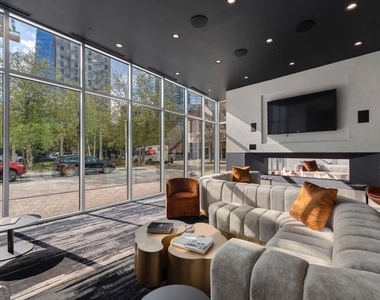 3324 Peachtree Road Ne - Photo Thumbnail 16
