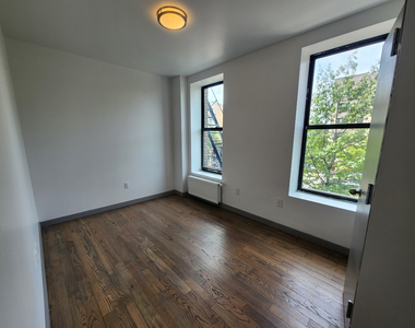 565 West 144th Street - Photo Thumbnail 4