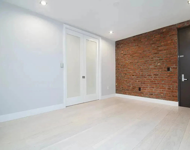 east 13th st  - Photo Thumbnail 4