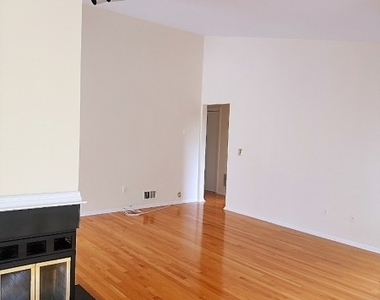15 Crossfield Court - Photo Thumbnail 3