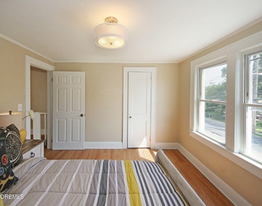 183 Ridge Avenue - Photo Thumbnail 16