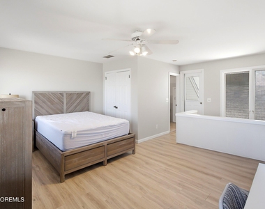 26 Philadelphia Avenue - Photo Thumbnail 14