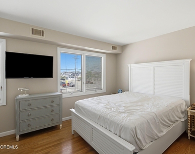 26 Philadelphia Avenue - Photo Thumbnail 11