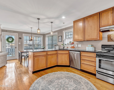 1814 Briarwood Terrace - Photo Thumbnail 11