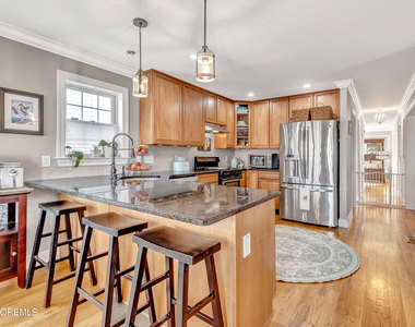1814 Briarwood Terrace - Photo Thumbnail 9