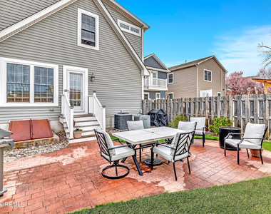 1814 Briarwood Terrace - Photo Thumbnail 2
