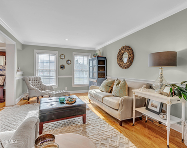1814 Briarwood Terrace - Photo Thumbnail 4