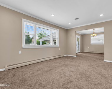 510 Jamaica Boulevard - Photo Thumbnail 8