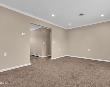 510 Jamaica Boulevard - Photo Thumbnail 9