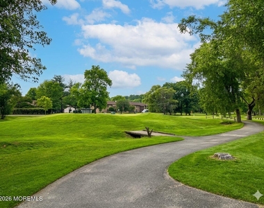 115 Amberly Drive - Photo Thumbnail 17