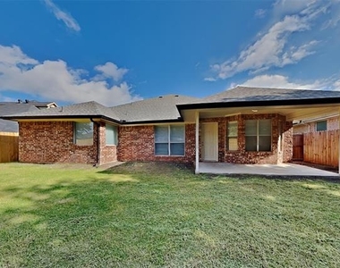 821 Willow Court - Photo Thumbnail 17