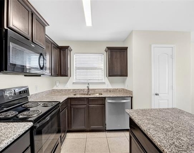 3115 Elam Drive - Photo Thumbnail 30