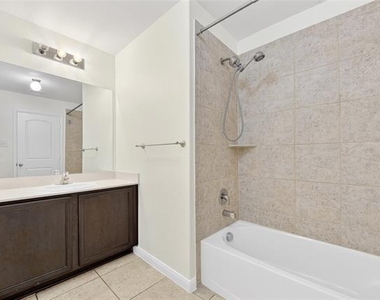 3115 Elam Drive - Photo Thumbnail 4