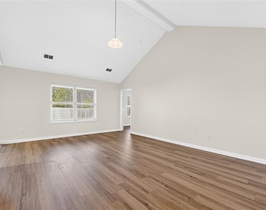 3115 Elam Drive - Photo Thumbnail 19