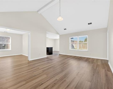 3115 Elam Drive - Photo Thumbnail 21
