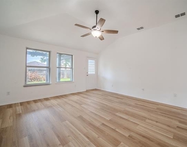 2037 Cedar Trail - Photo Thumbnail 11