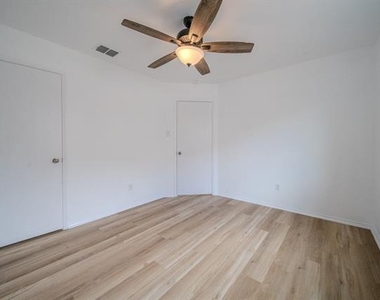 2037 Cedar Trail - Photo Thumbnail 17