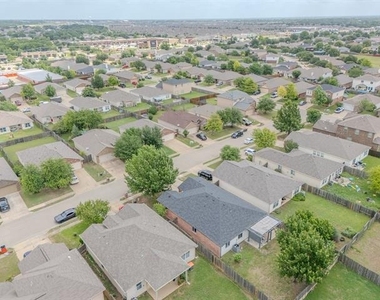 2037 Cedar Trail - Photo Thumbnail 37