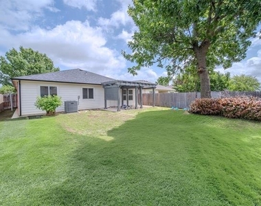 2037 Cedar Trail - Photo Thumbnail 31