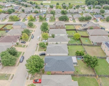 2037 Cedar Trail - Photo Thumbnail 36