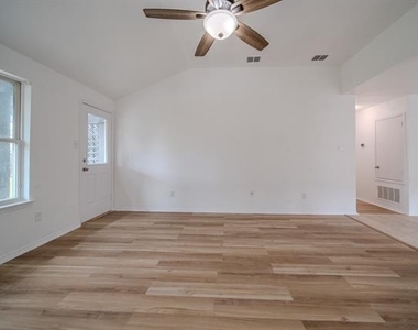 2037 Cedar Trail - Photo Thumbnail 9