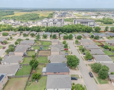 2037 Cedar Trail - Photo Thumbnail 35