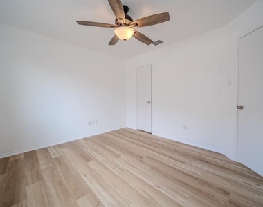 2037 Cedar Trail - Photo Thumbnail 15