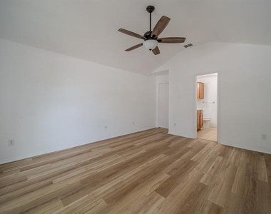 2037 Cedar Trail - Photo Thumbnail 25