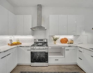 631 N Tyler Street - Photo Thumbnail 10
