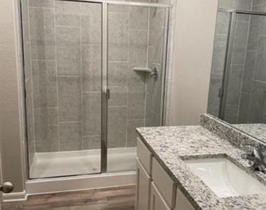 408 Zimmet Drive - Photo Thumbnail 14