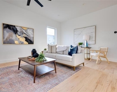 2336 N Carroll Avenue - Photo Thumbnail 20