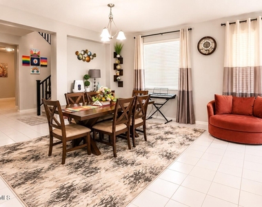 9659 W Cashman Drive - Photo Thumbnail 6