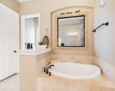1210 Skyflower Lane - Photo Thumbnail 12