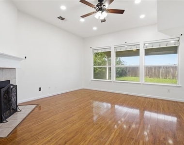 2114 Rustic Ridge Drive - Photo Thumbnail 7