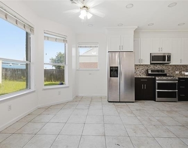 2114 Rustic Ridge Drive - Photo Thumbnail 11