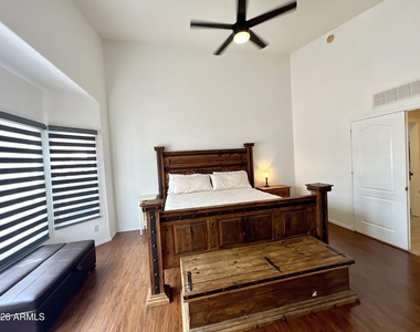 7709 W Wood Lane - Photo Thumbnail 16