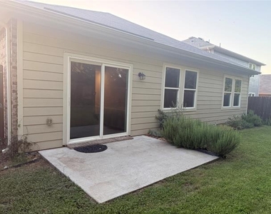 2621 Silver Leaf Lane - Photo Thumbnail 2