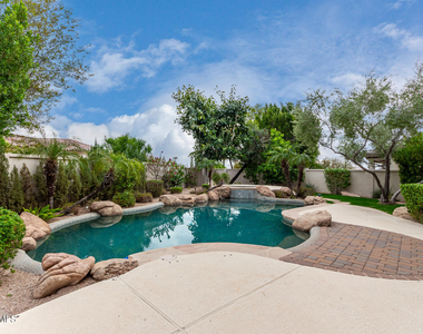 8317 E Feathersong Lane - Photo Thumbnail 2