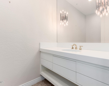 8317 E Feathersong Lane - Photo Thumbnail 9