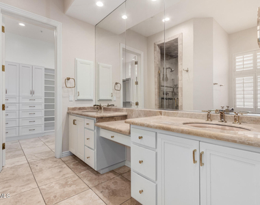 8317 E Feathersong Lane - Photo Thumbnail 10