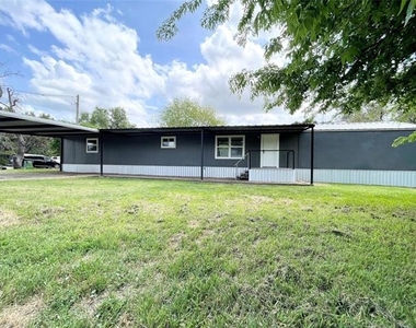 433 Capricorn Drive - Photo Thumbnail 1