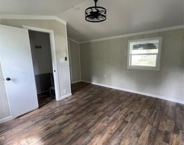 433 Capricorn Drive - Photo Thumbnail 19