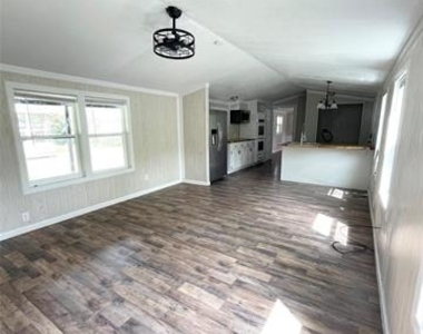 433 Capricorn Drive - Photo Thumbnail 31